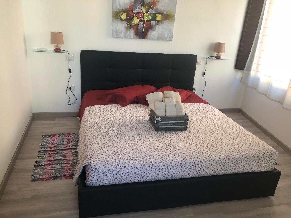 Serraenna Bedrooms Baunei Bagian luar foto